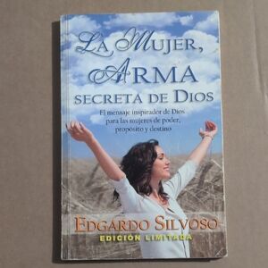 La Mujer, Arma Secreta de Dios by Edgardo Silvoso - Sky Blue & White Cover